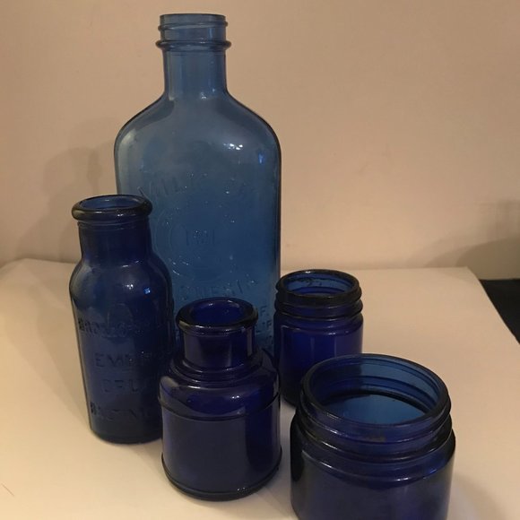 Vintage Cobalt Blue Medical Bottles (5) - Picture 13 of 15